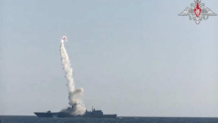 Rusia prueba nuevo misil supersónico; Afirman que es indetenible