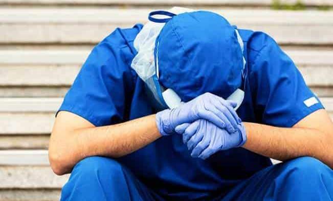 Video. Enfermero pierde un ojo: lo apuñalan por pedir que usara cubrebocas