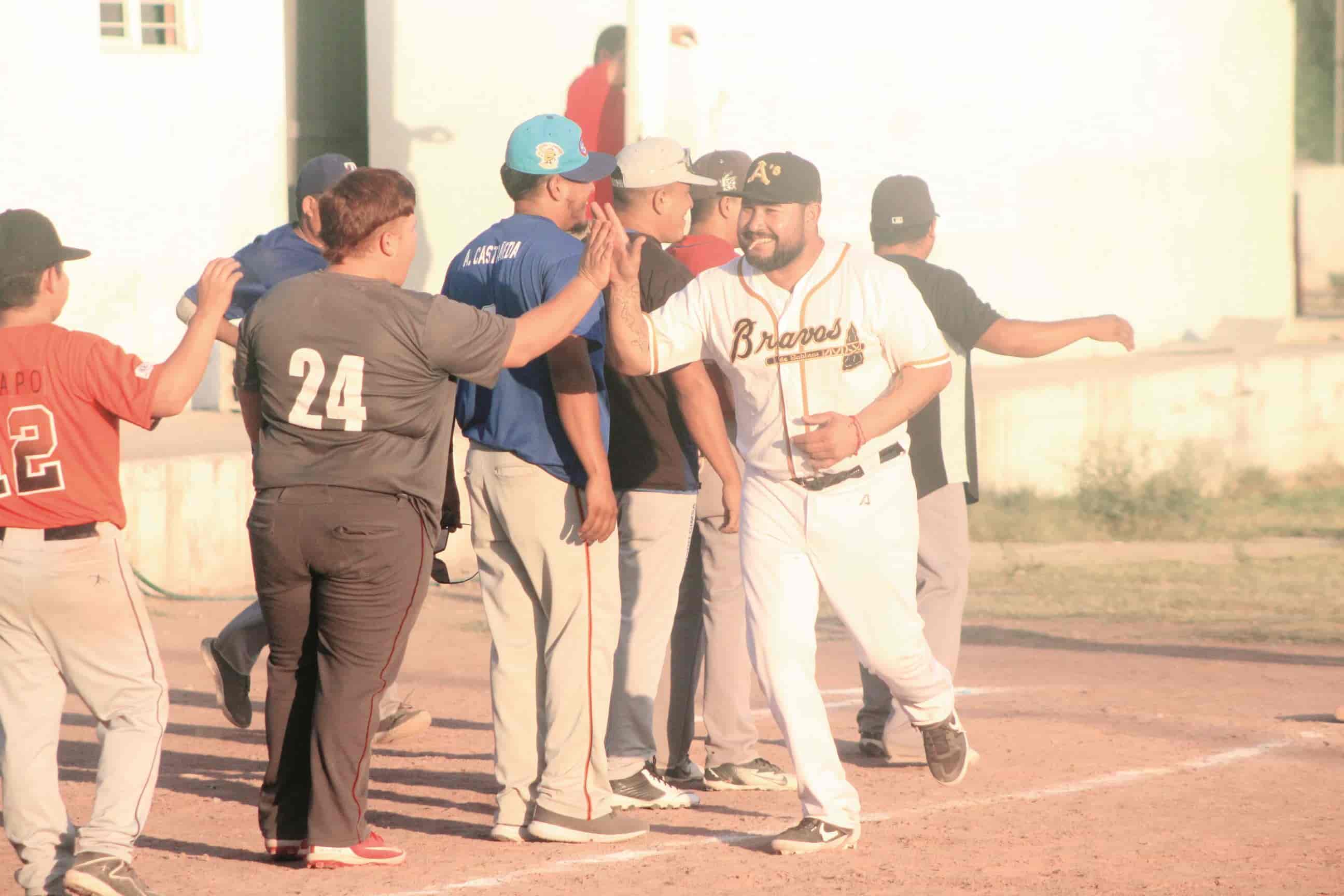 Uriel Gilberto Mena Estrada, amor y pasión por el beisbol
