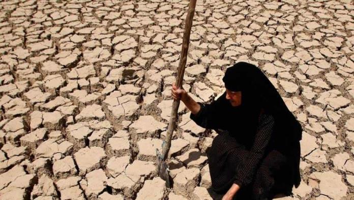 Protestas en Medio Oriente; A 50 grados y sin agua potable