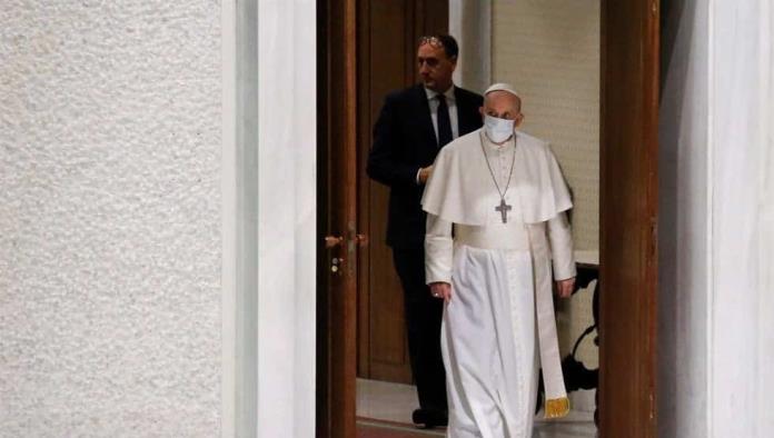 Policía intercepta carta para el Papa, Contenía tres balas