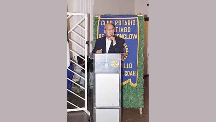 Cambio de mesa directiva del Club Rotario Santiago de la Monclova