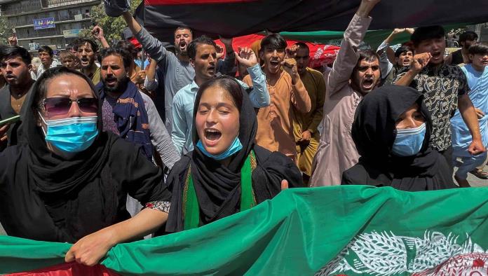 Se intensifican protestas en Afganistán; Celebran el Día de la Independencia