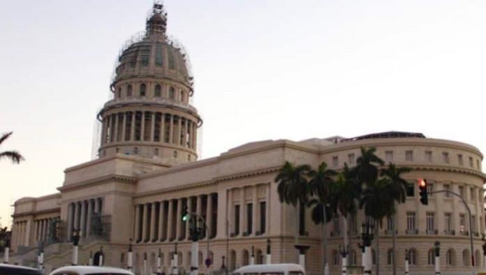 Cuba autoriza a ciudadanos para crear pequeñas empresas
