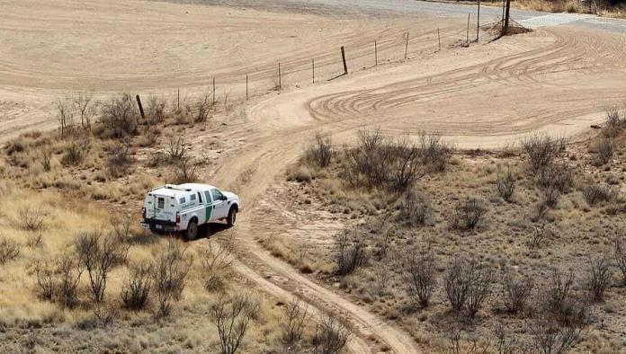 Pollero las abandona; Madre e hija mueren en el desierto de Arizona