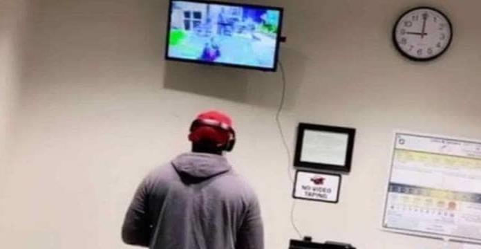 Se pone a jugar Xbox en el hospital mientras su novia está en labor de parto (VIDEO)