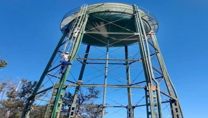 Instala alcalde nuevo  sistema de bombeo en Bosque del Río Escondido