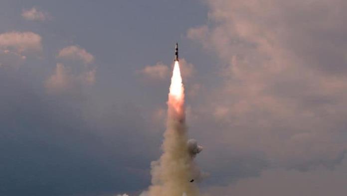Corea del Norte presenta su nuevo misil lanzado desde submarino