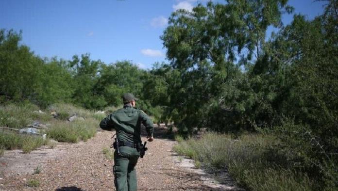 Migrantes roban  camioneta de un rancho cerca de El Indio