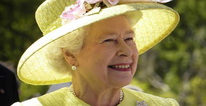 Reina Isabel II cancela su agenda; médicos le aconsejan descanso por unos días