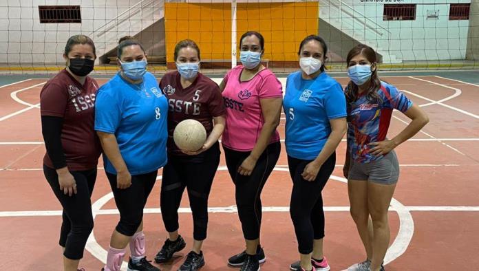 Liga municipal de voleibol cae ISSSTE  ante Diablas
