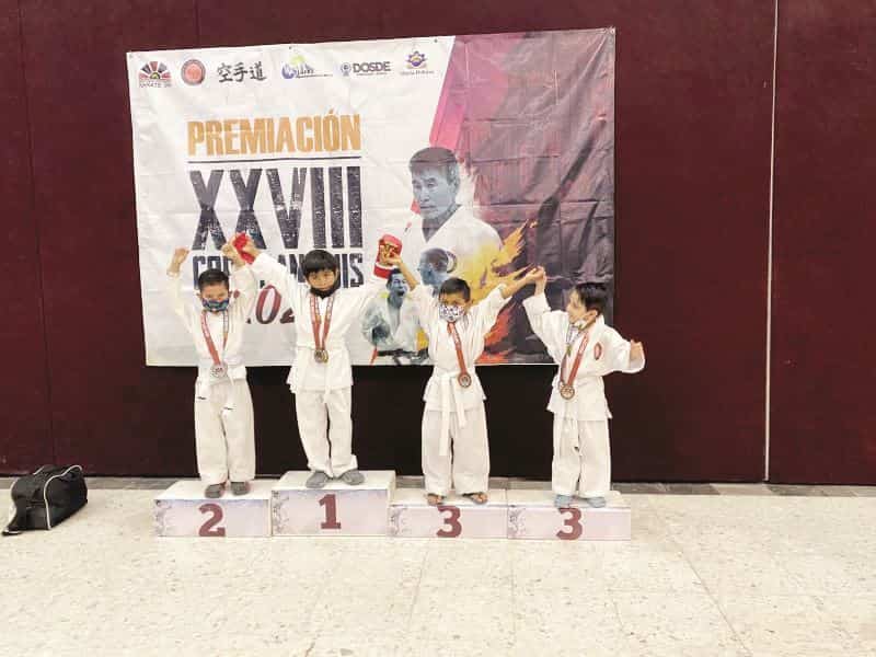 Triunfan monclovenses en Karate Nacional