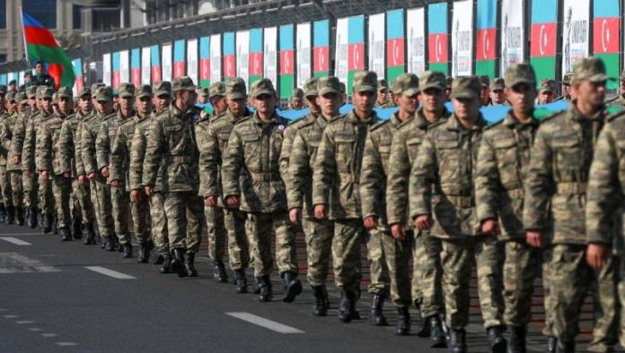 Resurgen combates entre Armenia y Azerbaiyán; UE pide cese al fuego