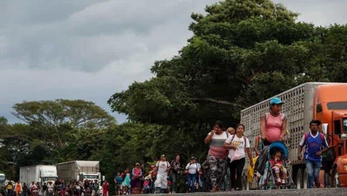Funcionario de migración es Veracruz, acusado de discriminar a mujer transexual migrante
