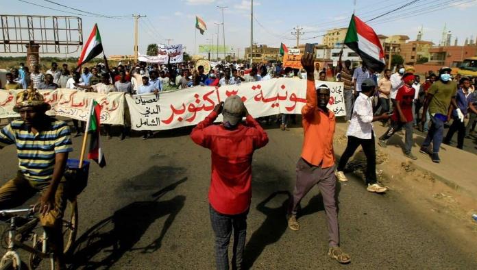 Dictadura asesina a 14 manifestantes en Sudán