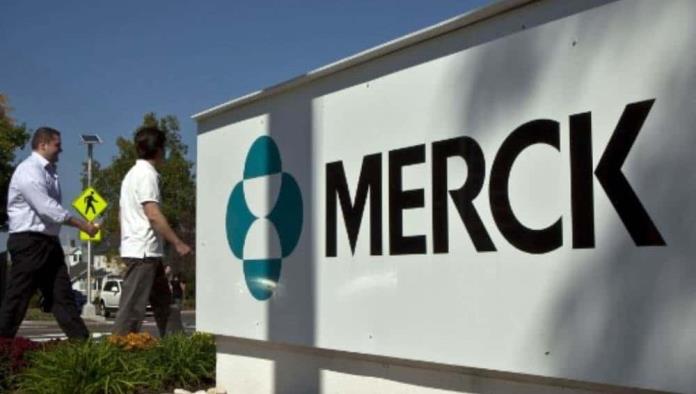 UE aprueba píldora anti-covid de Merck y evalúa la de Pfizer