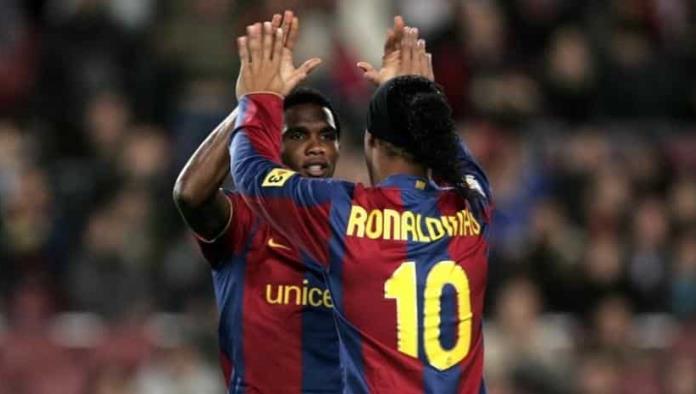 “Estás viejo, eh”; Ronaldinho y Eto’o se reencuentran después de años