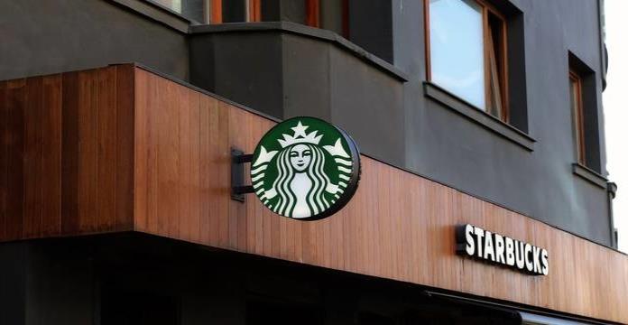 Empleado de Starbucks pudo haber contagiado a clientes de hepatitis B
