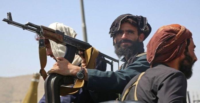 Talibanes se movilizan para combatir al Estado Islámico en Afganistán