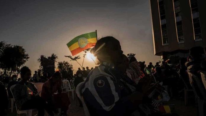 Etiopía al borde de la guerra: Primer ministro en las líneas de combate