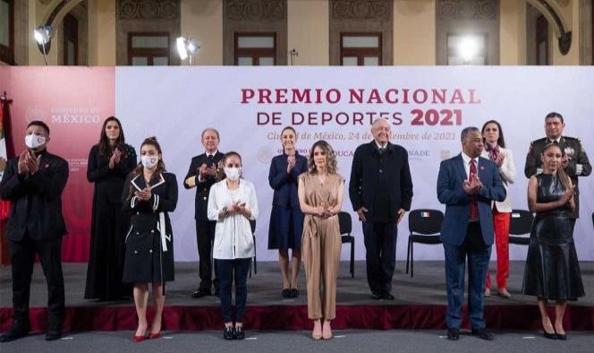 López Obrador entrega el Premio Nacional de Deportes 2021