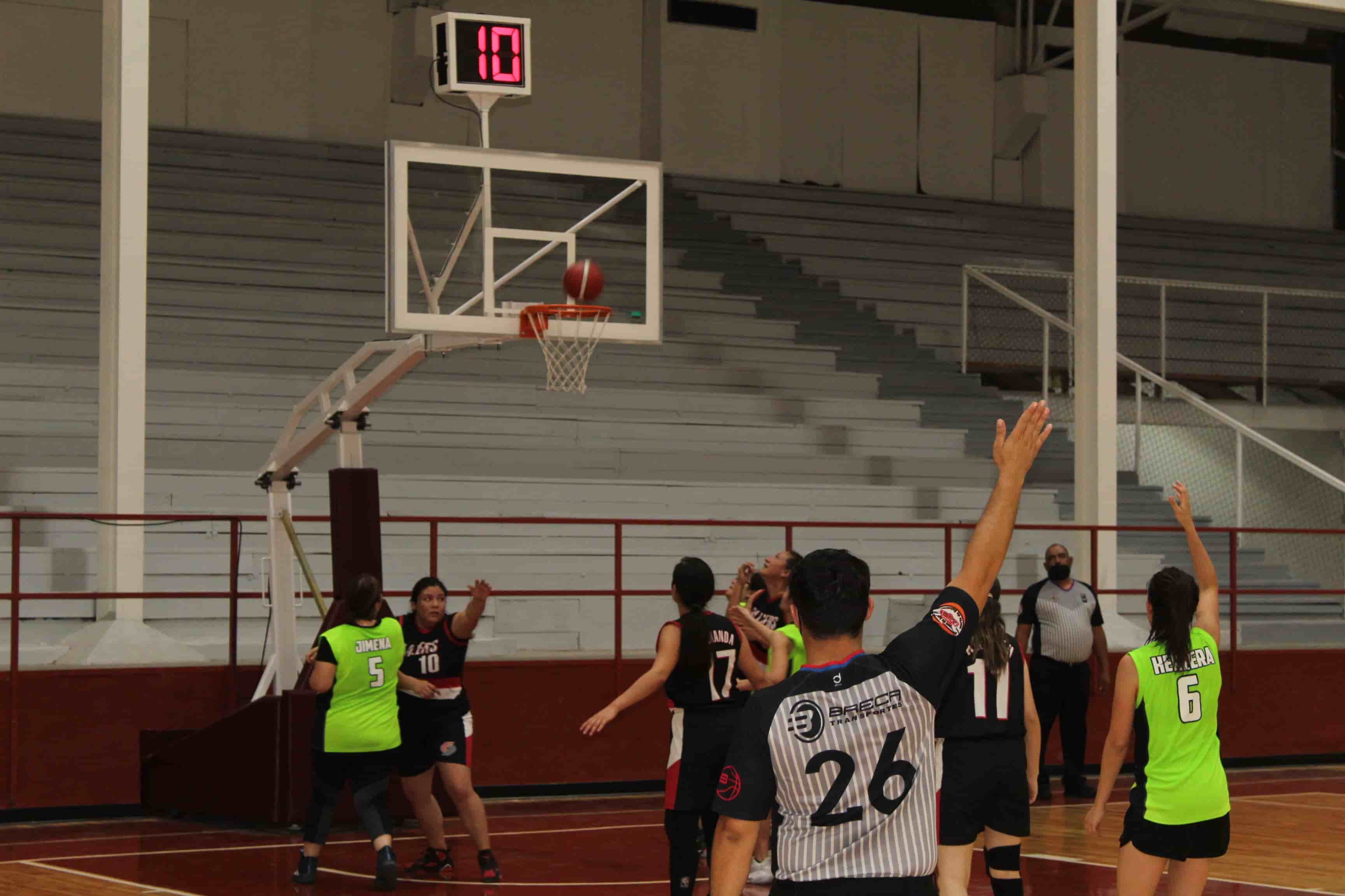 CAEN BLAZERS ANTE “RAWR” liga de baloncesto municipal