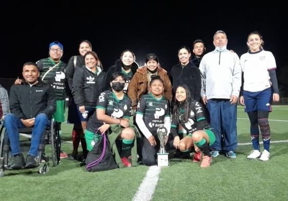Clausuran la liga `Futbol 7 femenil