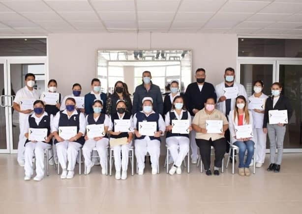 Reconocen a personal del Centro de Salud  por labor durante la pandemia