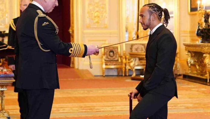 Sir Lewis Hamilton se convierte en Caballero del Príncipe’ de Gales