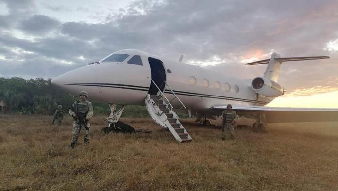 Sedena asegura en Chiapas aeronave con droga que ingresó ilegalmente a México
