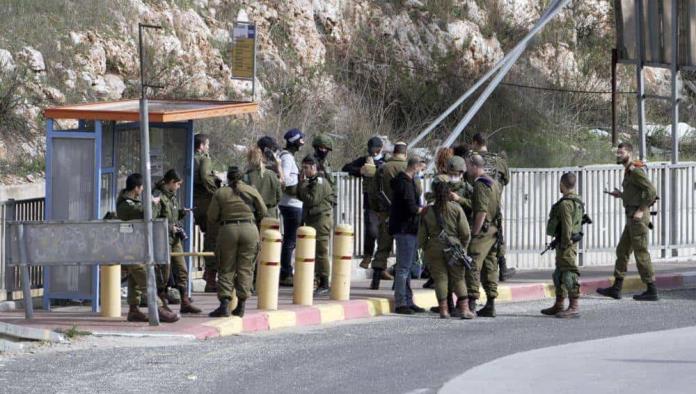 Soldados de Israel asesinan a palestino en presunto ataque