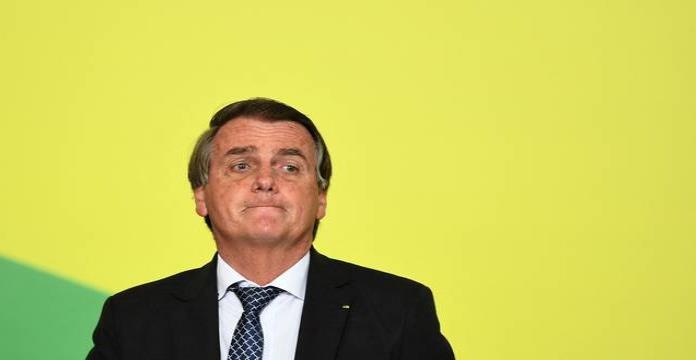 Jair Bolsonaro es hospitalizado por dolores abdominales