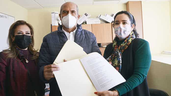 Dijo que los primeros 15 días serán cruciales, pues se realizará la distribución de la nómina, ya se entregaron los departamentos y se definirá quien se queda y quien se va de esta administración.