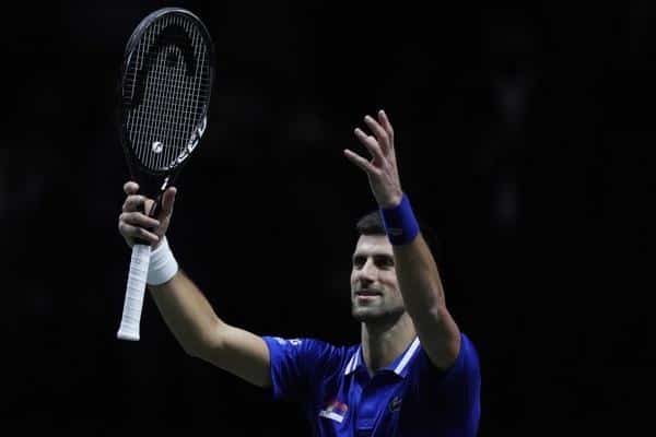 Exentan a Djokovic de restricciones sanitarias en Australia
