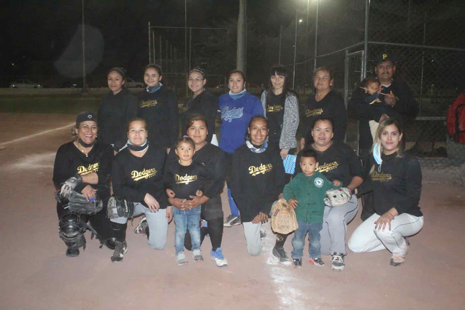 Las Dodgers a un juego del título.