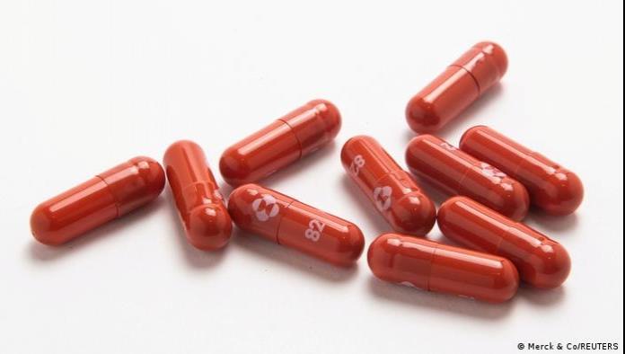 Cofepris autoriza uso de emergencia de pastilla contra covid-19 de Merck