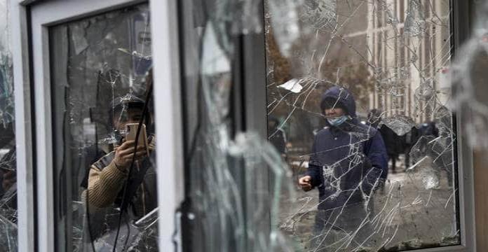 Disparar a matar ordena Kazajistán contra sus manifestantes