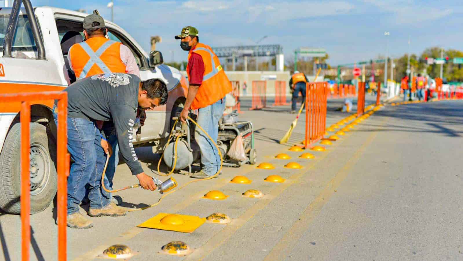 Habilitan un  carril `Sentri´  en la calle Galeana