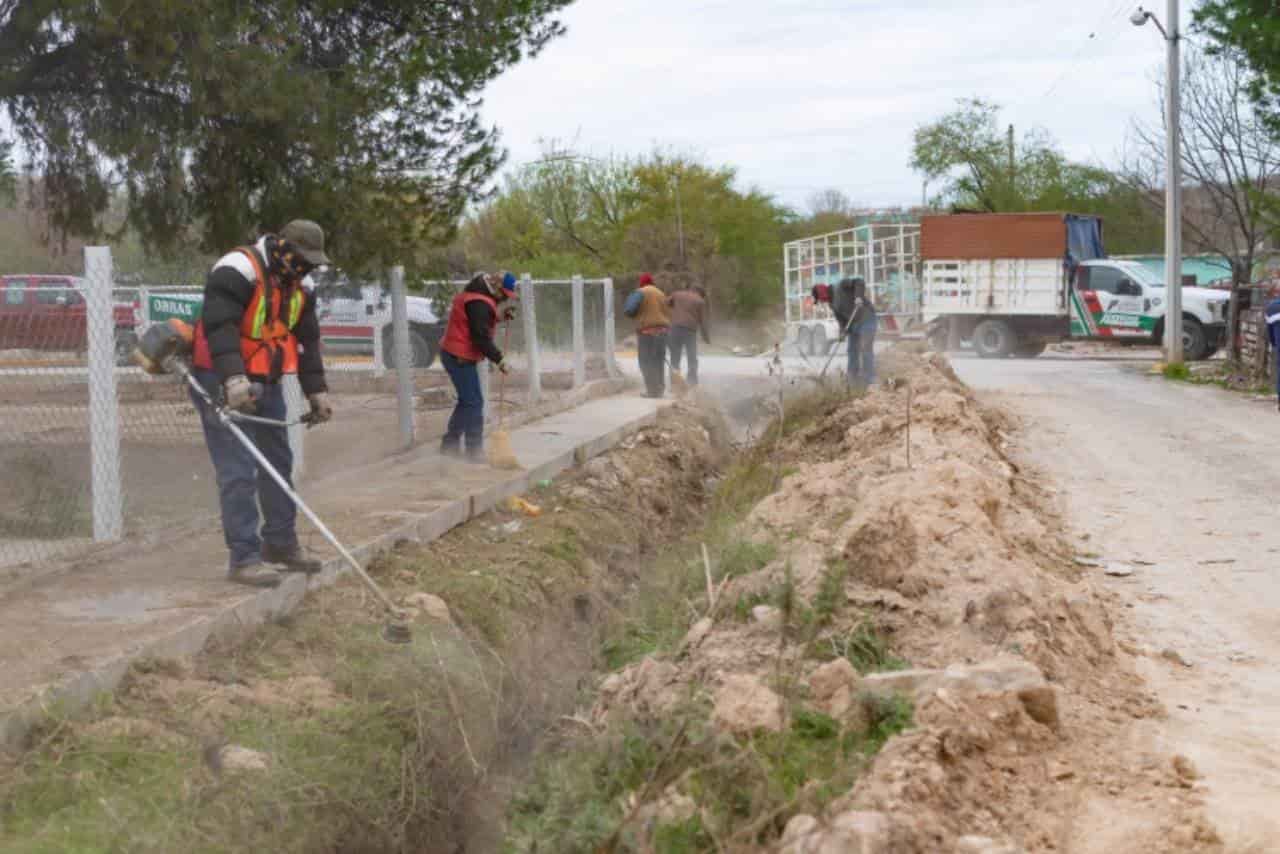 En la primaria Emiliano Zapata del ejido Fresnillo se inició la rehabilitación ante la presencia de autoridades.