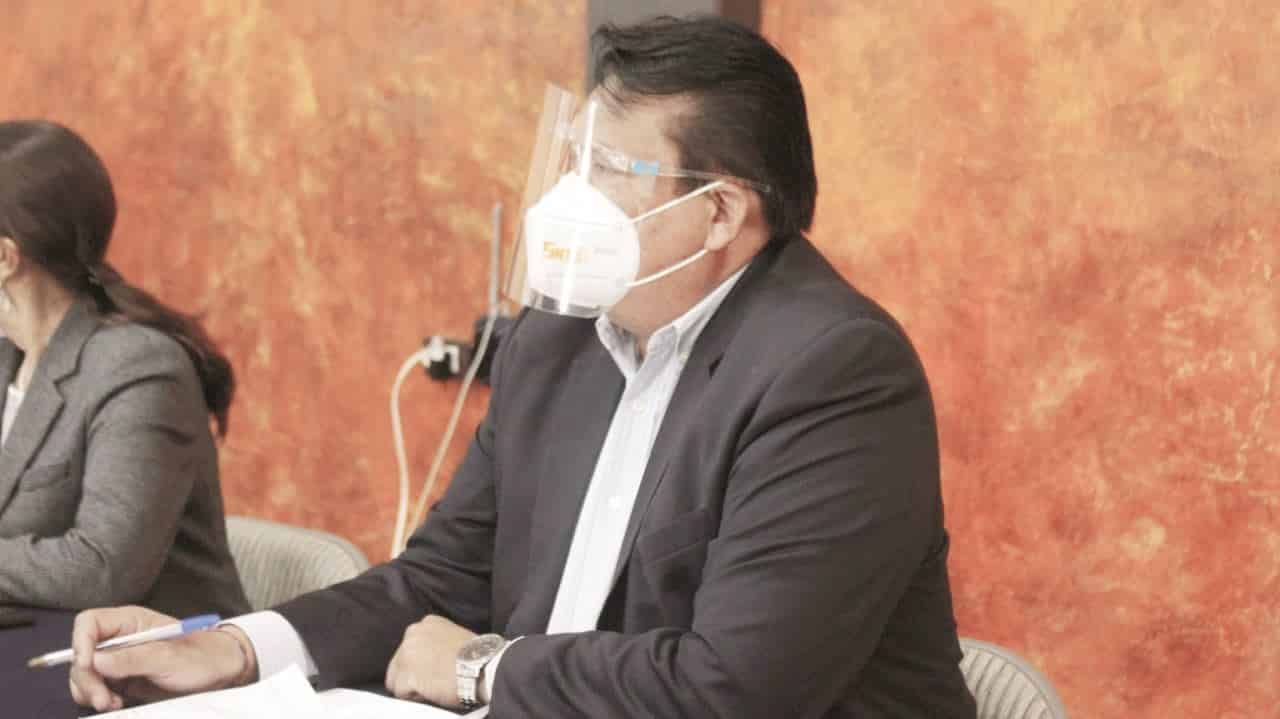 Aplicarán refuerzo anticovid a docentes