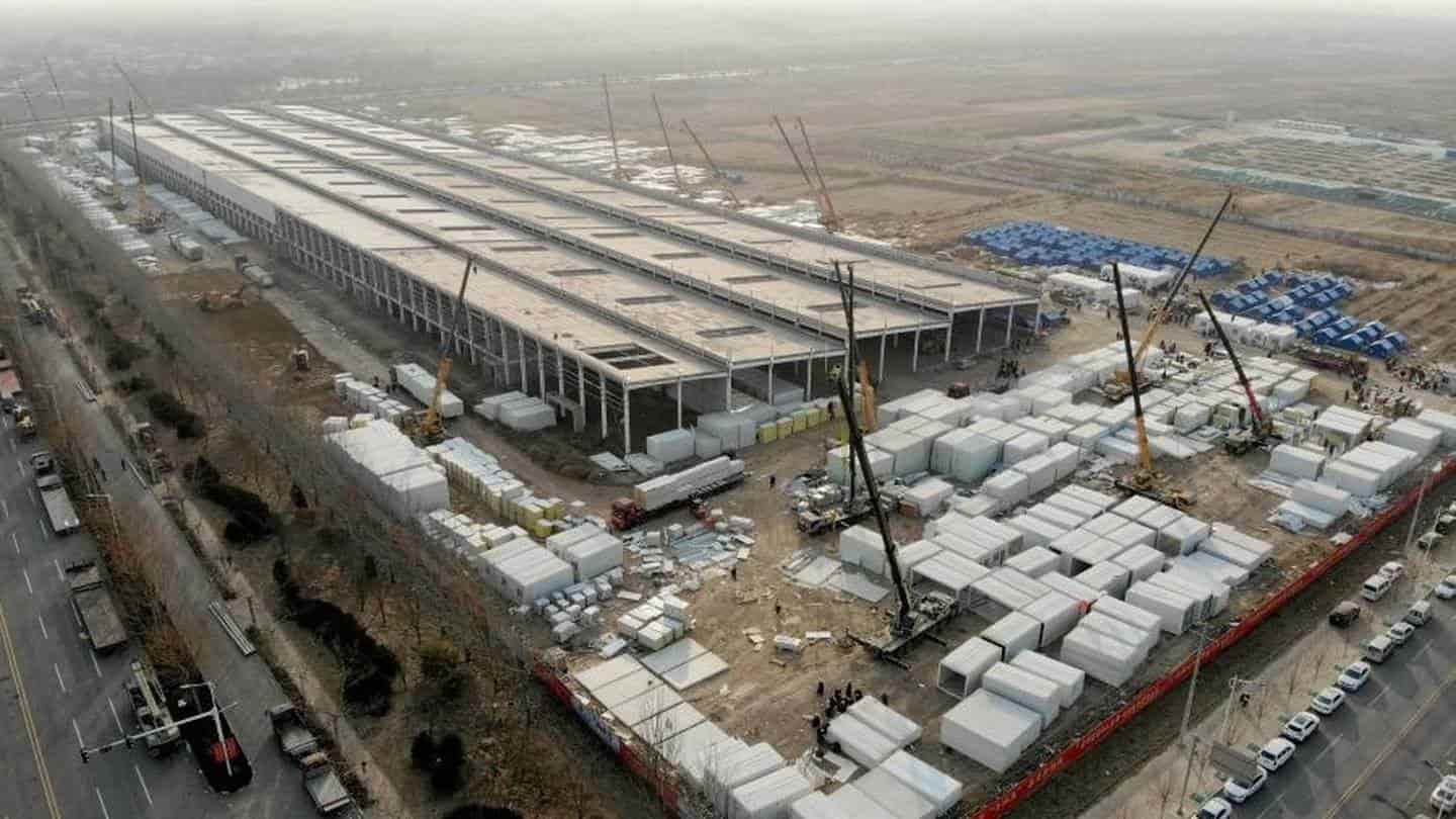 ¿Cómo se vive en los campos de cuarentena en China?