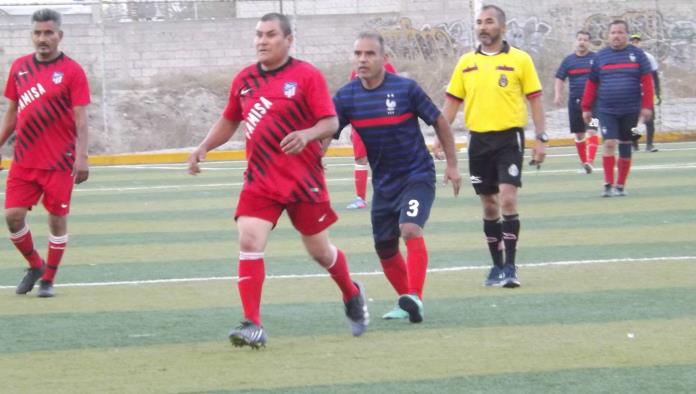 Real San Buena abolló corona a Gallos