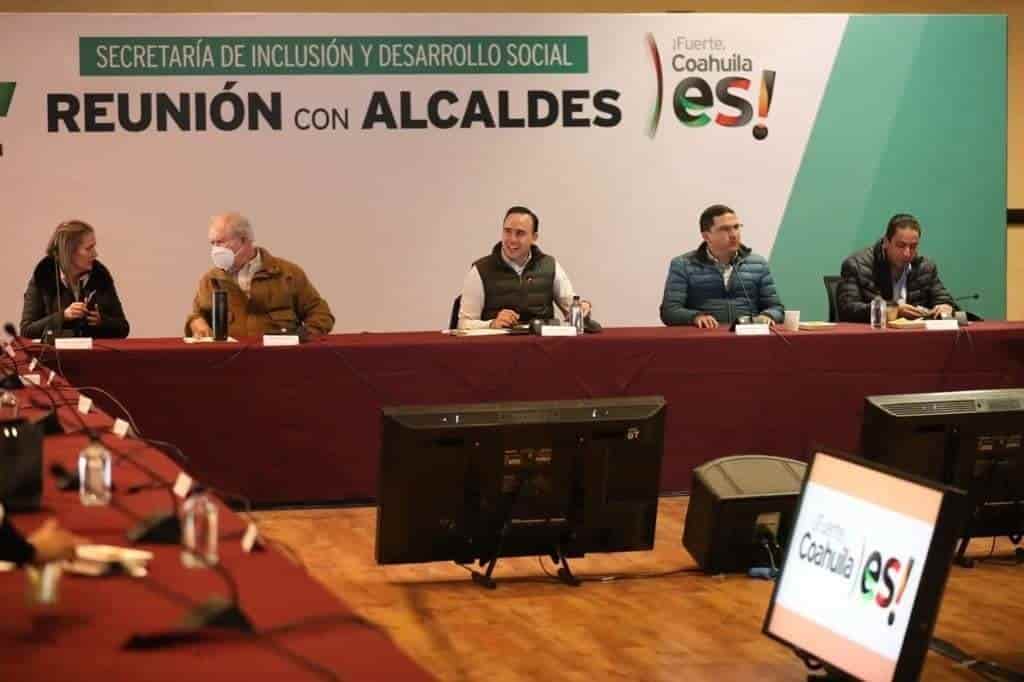 Inicia Manolo reuniones con Alcaldes para empatar proyectos sociales.
