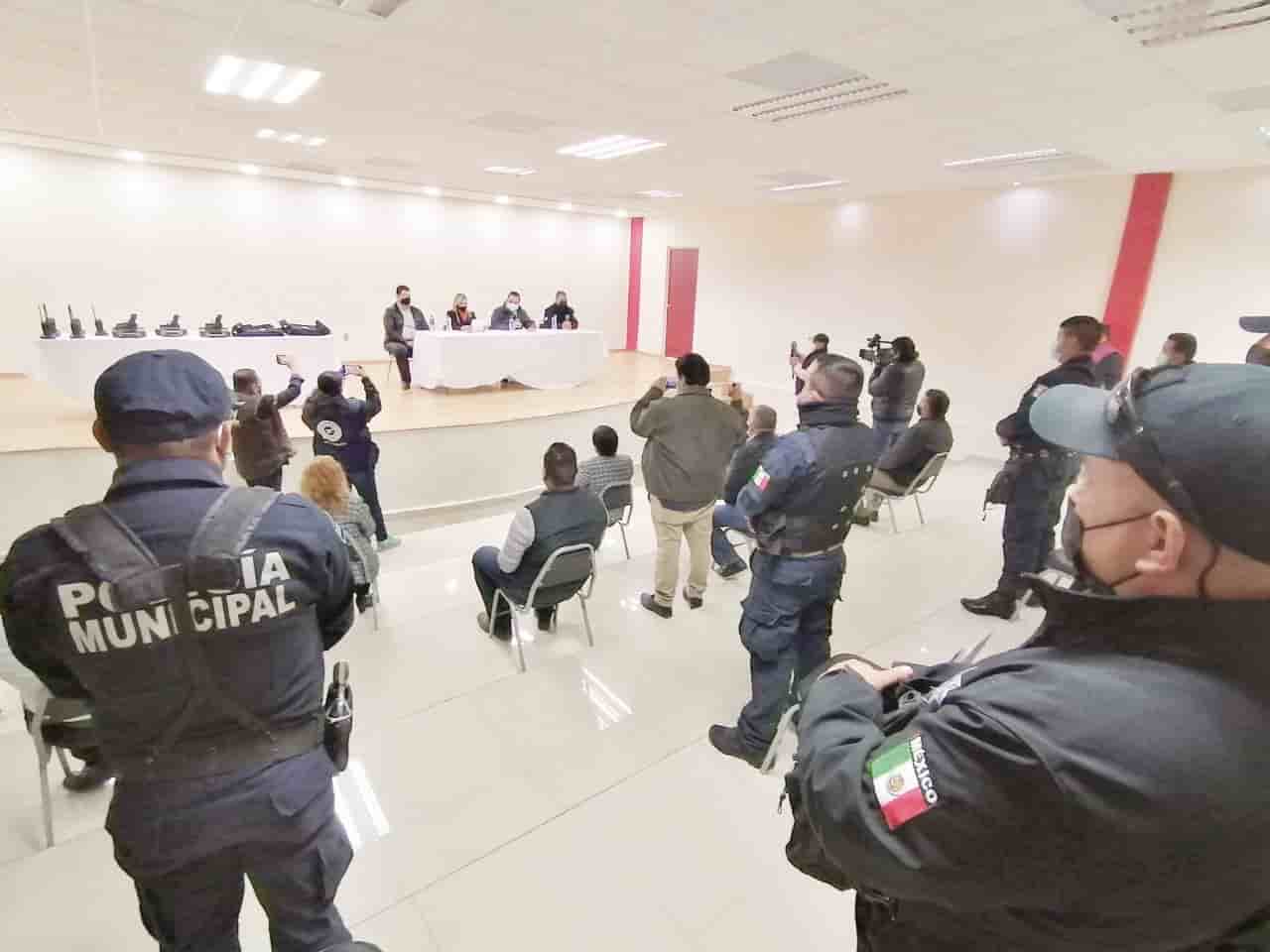 La sindico dijo que el objetivo es brindar seguridad a los ciudadanos y darle un acceso seguro al municipio, recuperando así la confianza en los mandos policiacos.