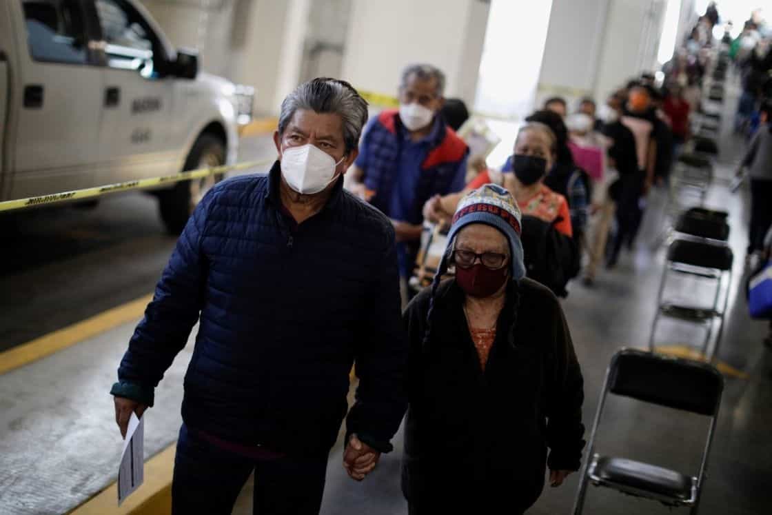México registra récord en contagios de Covid