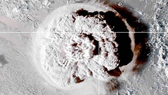 Así se vio la erupción submarina en Tonga desde el espacio