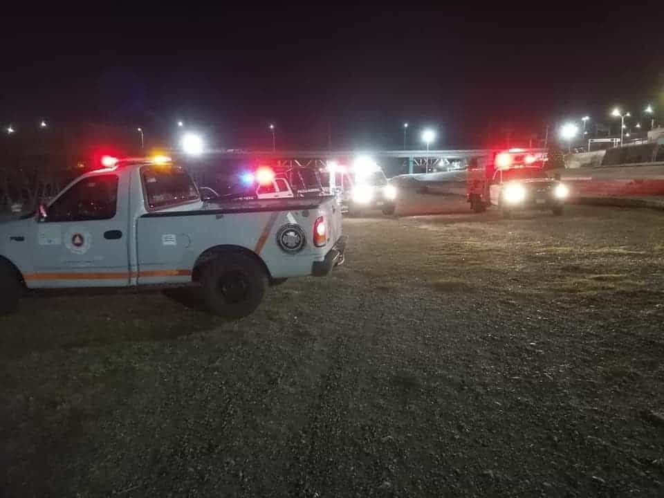 RESCATAN A MIGRANTE DE MORIR DE HIPOTERMIA EN EL RIO BRAVO