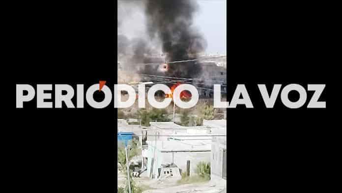 Arrasa fuego con jacalito