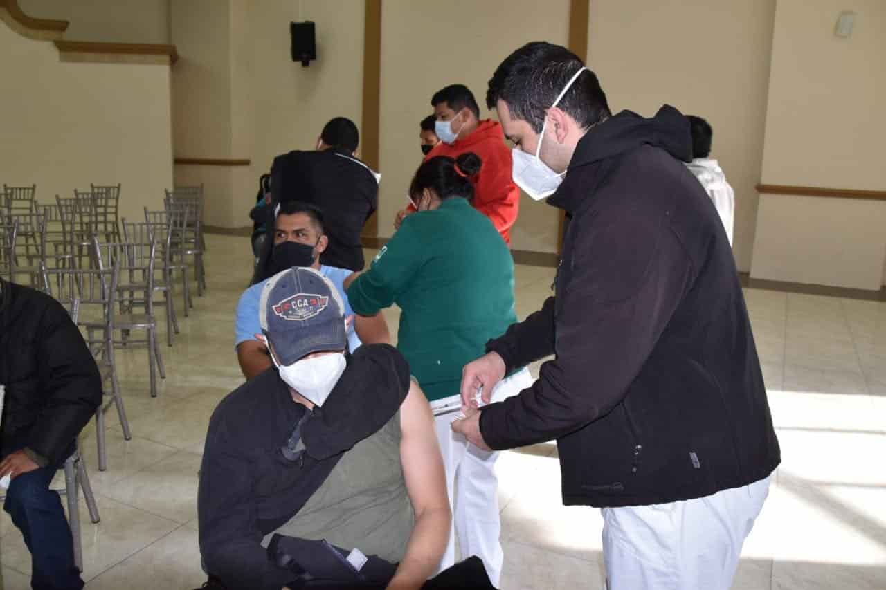 CONTINÚA PROGRAMA DE VACUNACIÓN CONTRA COVID 19