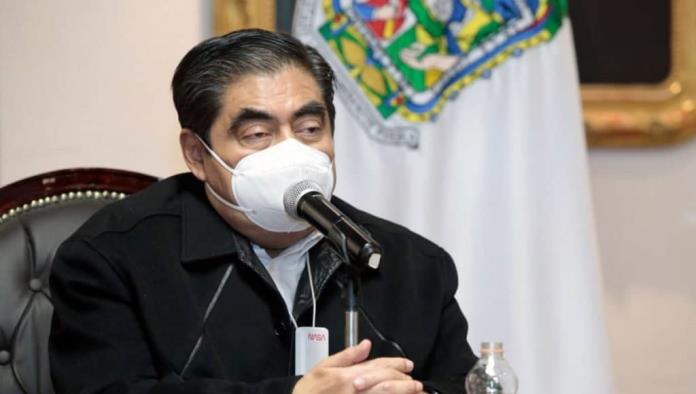 Positivo a COVID el gobernador de Puebla